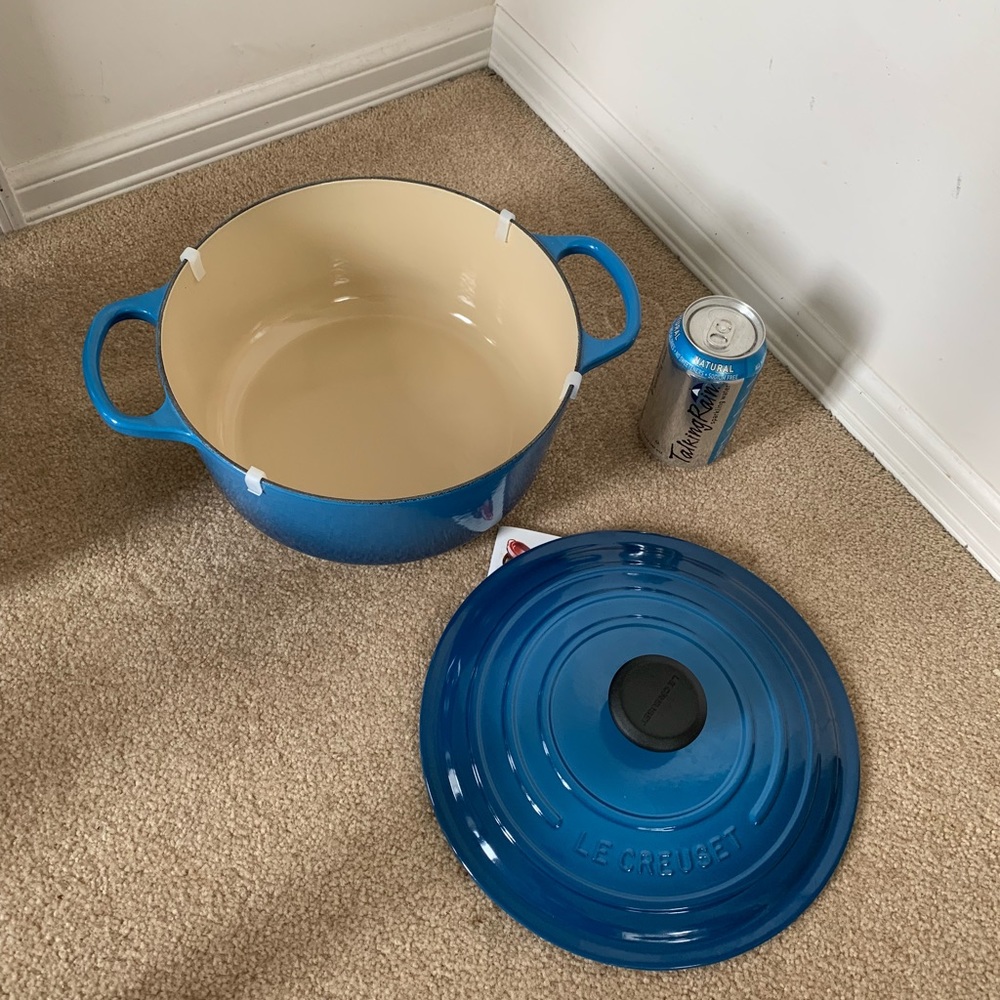 Le Creuset #26 5.5qt new blue - Picture 4 of 11